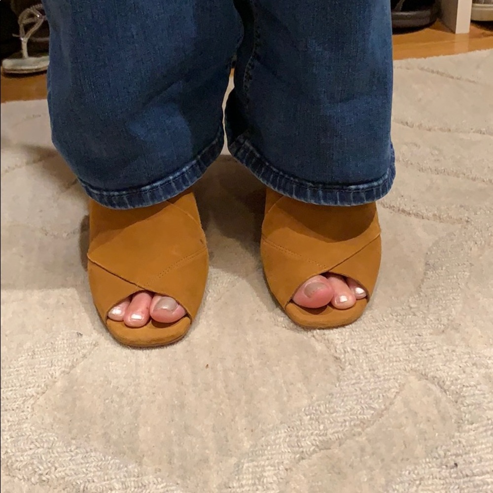 Vince camuto Sandal